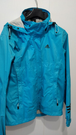 kurtka-zenskaia-adidas-climaproof-big-0