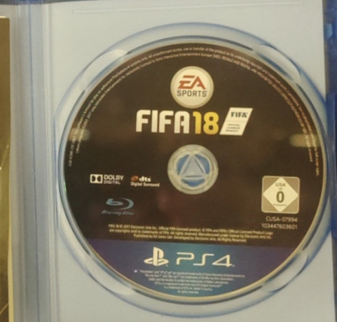 disk-igrovoi-fifa-2018-dlia-pristavki-sony-ps4-big-1