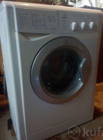 stiralka-indesit-wisl-83-a-45-kg-800-ob-uzkaia-40-sm-big-3