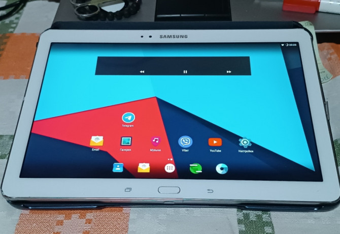 samsung-tab-3-pro-101-wi-fi-216-gb-android-7-youtube-big-2