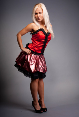 maskaradnye-nariadykostiumy-kino-i-teatra-prokat-i-posiv-big-1