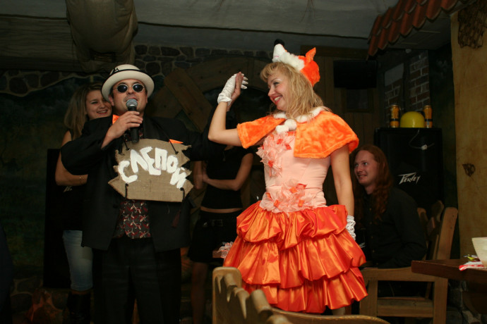 maskaradnye-nariady-balnye-platia-prokat-i-posiv-big-8