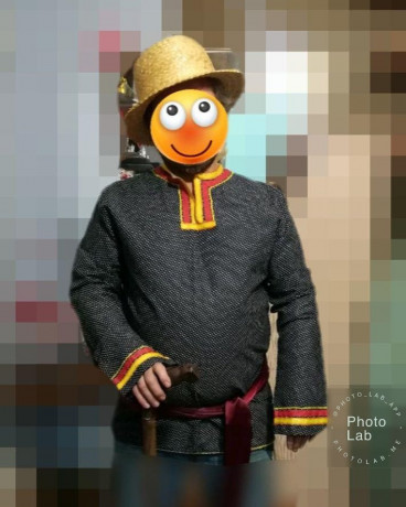 maskaradnye-nariady-prokat-vecernie-platiasmokingi-big-7