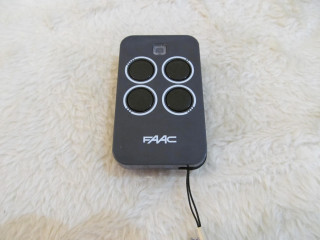 Пульт ДУ для ворот, ролет, шлагбаумов, FAAC XT4 433 RC