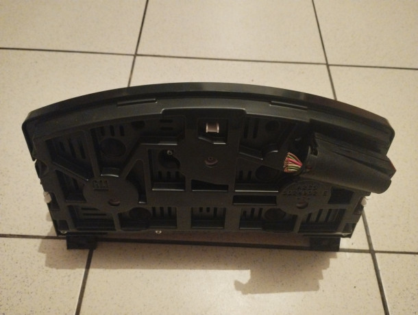 shhitok-priborov-opel-astra-h-big-5