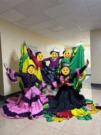 krovavaia-nevestapsixcygane-i-dr-maskaradnye-nariady-na-xelovin-prokatsveia-big-7