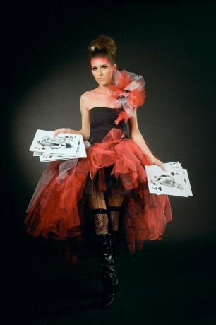 maskaradnye-nariady-prokat-dlia-xellouina-psixickakopymedsestramonstr-i-td-big-7