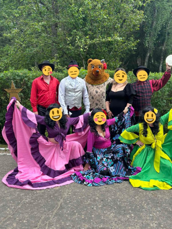 maskaradnye-nariady-prokat-dlia-xellouina-psixickakopymedsestramonstr-i-td-big-2