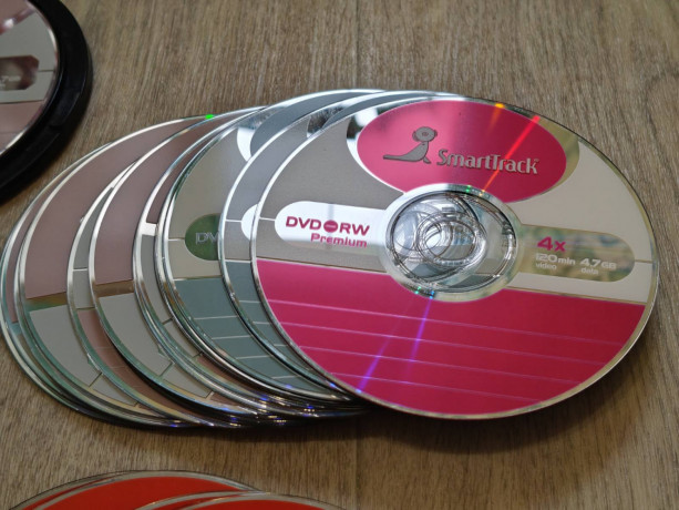 diski-dvd-34-stuki-odnim-lotom-big-3