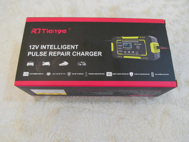 zariadnoe-ustroistvo-avtomobilnyx-motocikletnyx-akb-tianye-rj-c120501a-big-5