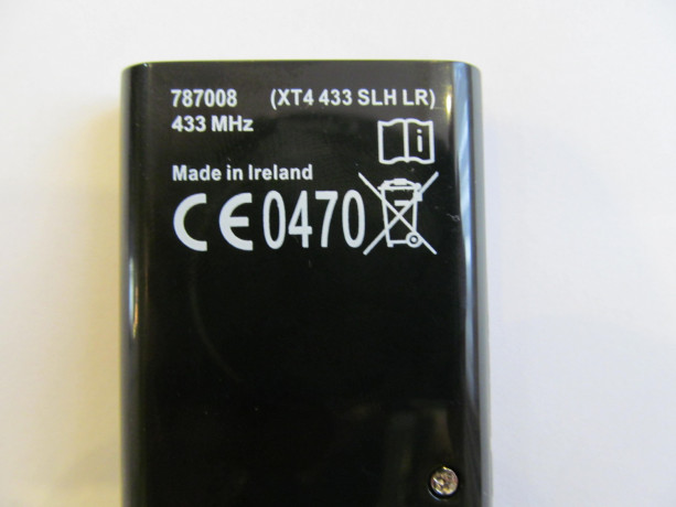 pult-du-dlia-vorot-rolet-slagbaumov-faac-xt4-433-slh-lr-cernyi-big-2