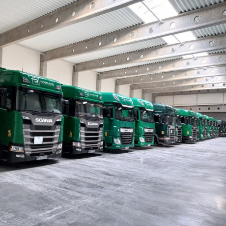 polskaia-kompaniia-rotrans-ishhet-voditelei-ce-ot-2700-do-3000-evromes-big-0