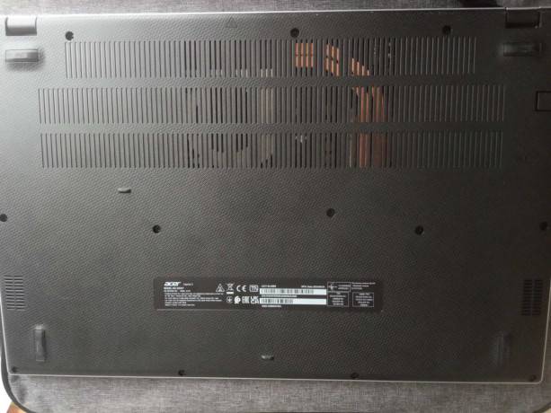 noutbuk-acer-aspire-3-a-r-nxk9yer009-big-3