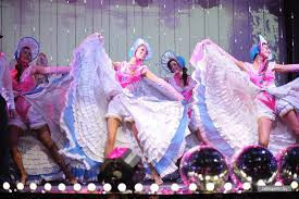 maskaradnye-nariady-prokat-k-rozdestvu-big-1