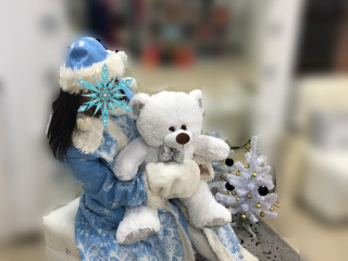 Маскарадные наряды-гусар,снегурочка,цыганка и тд прокат к рождеству и НГ. услуги швеи.