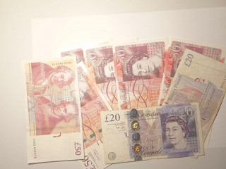 Поменять старые английские фунты стерлингов в Минске