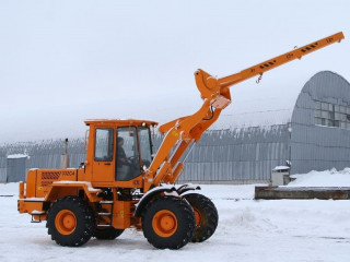 Аренда погрузчика со стрелой монтажной