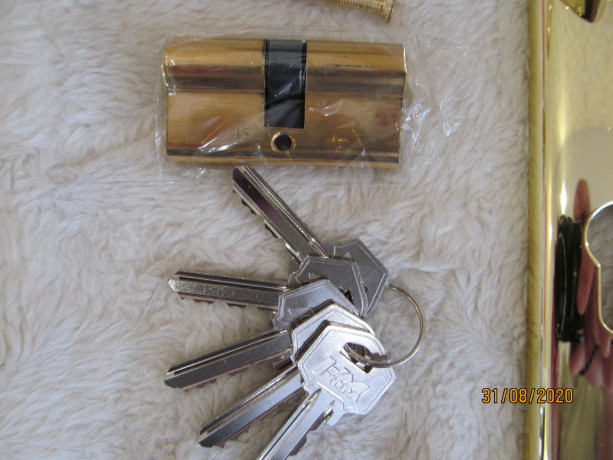 zamok-vreznoi-nora-m-n100-85-v-cvet-zoloto-novyi-v-upakovke-big-3