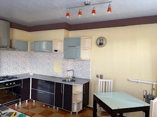 Сдам 2-комнатную квартиру с мебелью на длительный срок