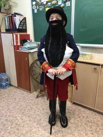 maskaradnye-nariady-prokat-i-posiv-master-po-posivu-big-5