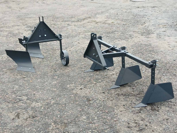 komplekt-okucnik-i-plug-dlia-mini-traktorov-big-1