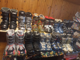 Ботинки для горных лыж