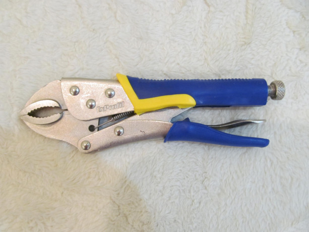 kleshhi-s-fiksatorom-zazim-rucnoi-exprofil-10-diuimov-250-mm-big-2