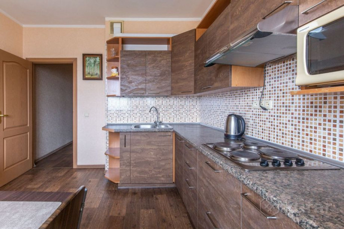 1-komn-kvartira-naxoditsia-v-2-minutax-xodby-ot-st-metro-sportivnaia-big-1