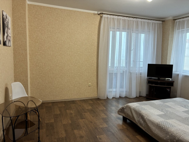 1-komn-kvartira-naxoditsia-v-2-minutax-xodby-ot-st-metro-sportivnaia-big-4