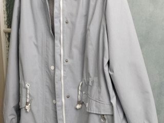 Брендовая женская куртка C&A, - размер 54