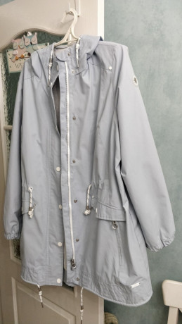 brendovaia-zenskaia-kurtka-ca-razmer-54-big-0