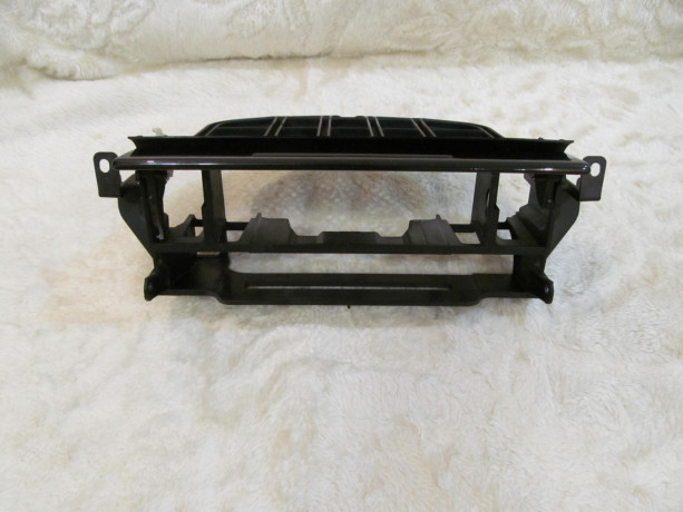 bmw-e39-statnaia-ramka-dlia-magnitoly-i-mid-big-1