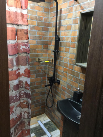 kvartira-v-stile-loft-na-sutki-i-casy-v-gomele-pr-t-oktiabria-22-big-2