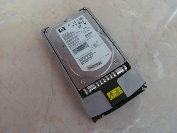 zestkii-disk-dlia-servera-hp-gb-10000-obm-8mb-bd0728a4c4-35-diuima-ultra320-scsi-bu-big-0