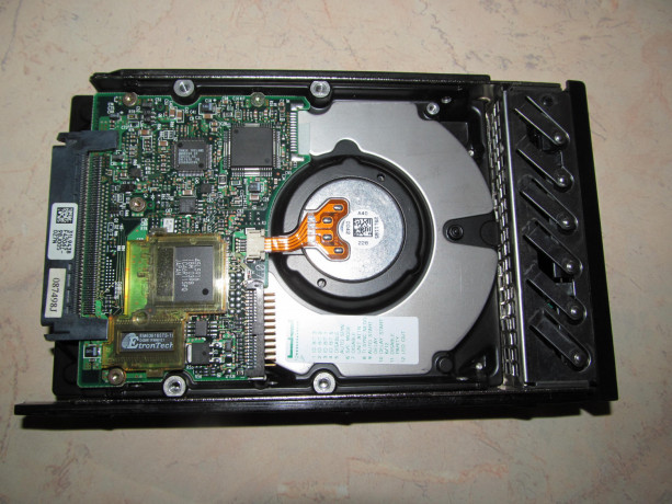 zestkii-disk-ibm-dnes-309170-e182115-hg-9-gb-scsi-bu-big-5