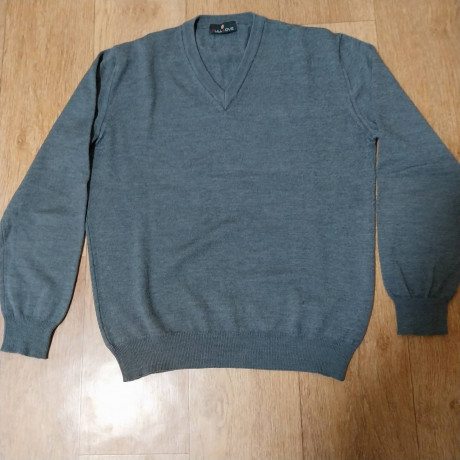 prodaiutsia-dzemper-muzskoi-big-0